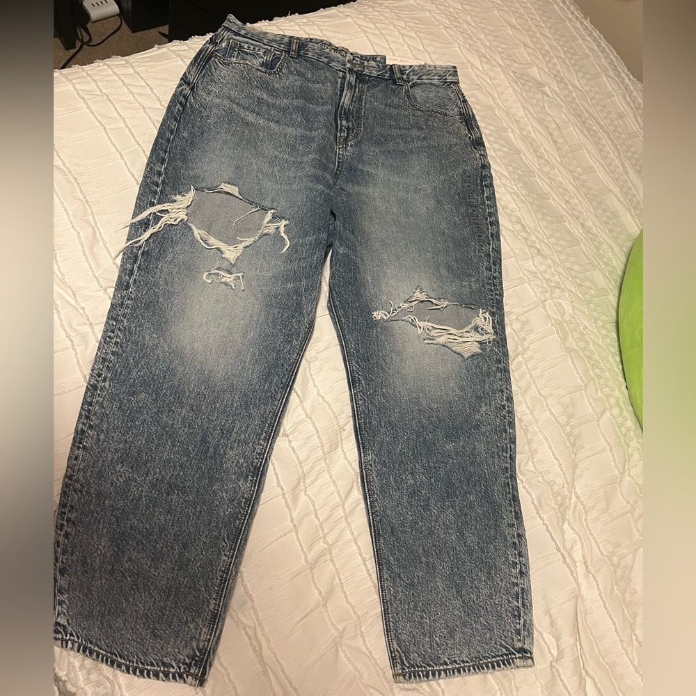 American Eagle Women’s Curvy Mom Jeans Distressed Blue Jeans size 16